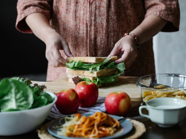 Réveillez vos plats : 5 astuces pour des repas sains et savoureux en un rien de temps !